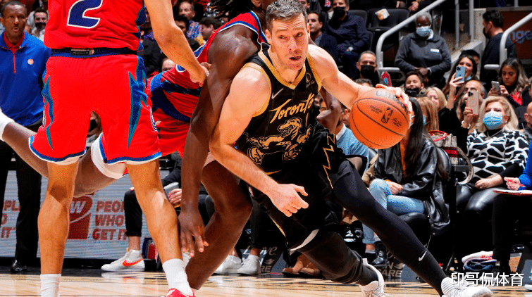 对埃利奥特 对埃利奥特